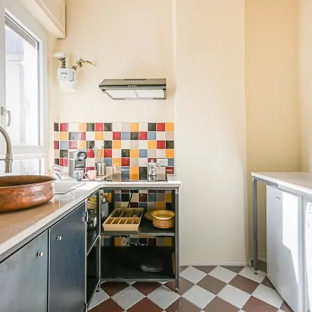 5 Guest - Walk To Train - Cinque Terre - Center *